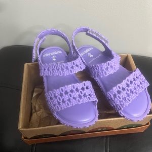 Mini Melissa sandal size toddler 9.